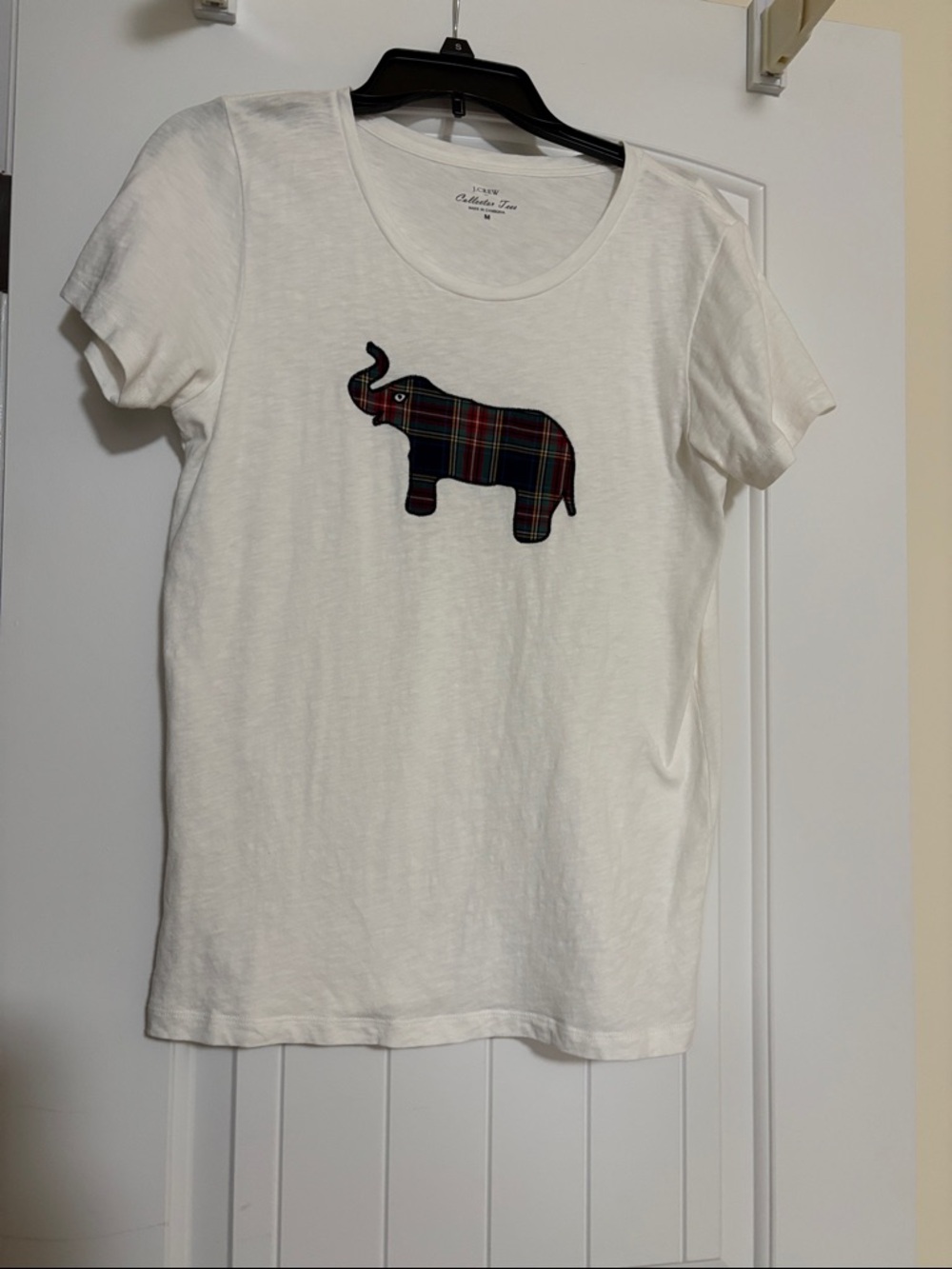 JCrew Women White Tee with Plaid Elephant Applique - Classic Casual Top